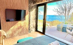 Dolce Lava - Luxury Lavastone Suite